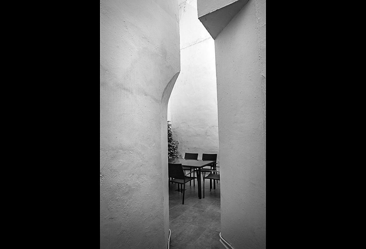 Apartamento Mendoza Sevilla Buitenkant foto